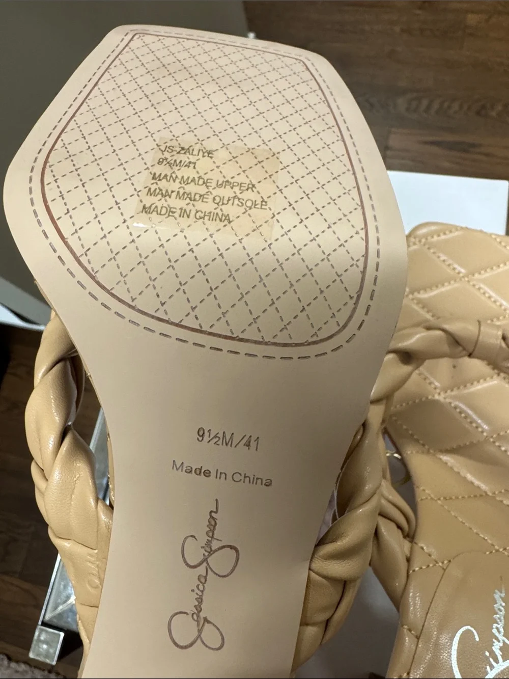 Jessica Simpson Tan Braided Quilted Thong Sandals size 9 1/2 in Buff color